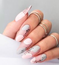 Oryginalny manicure paznokci na wiosnę