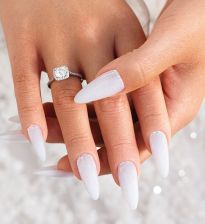 Paznokcie ślubne – manicure, który zachwyca