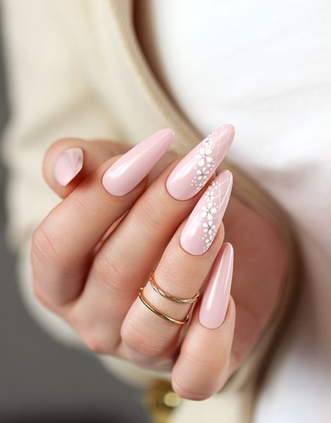 Modny manicure ślubny - najlepsze propozycje