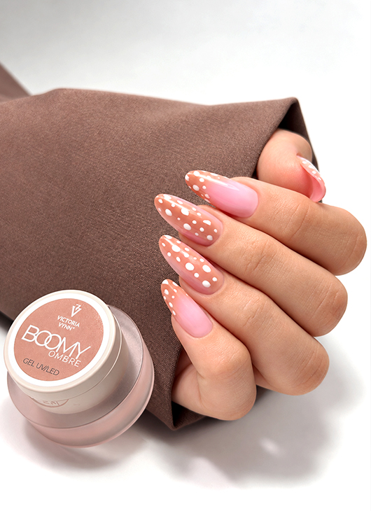 Bambi Nails krok po kroku. Jak zrobić jelonkowe paznokcie?