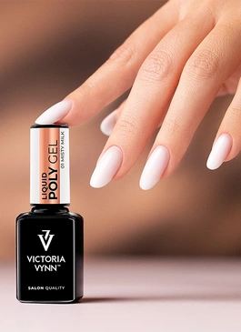 Jak stosować Liquid Poly Gel na paznokcie?