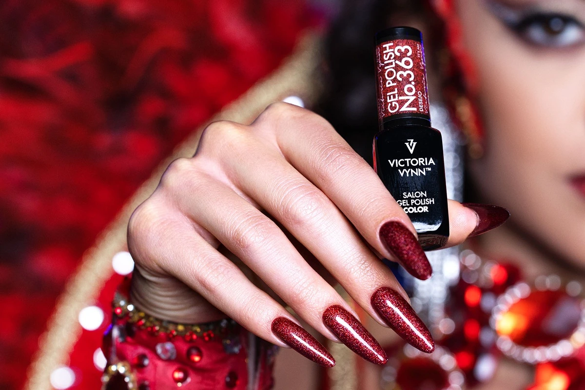 Najmodniejsze czerwone paznokcie