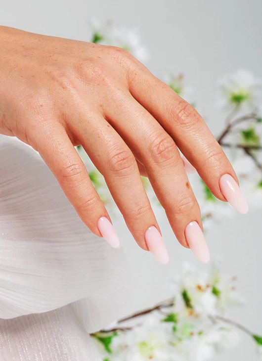 Najmodniejsze kolory paznokci 2026