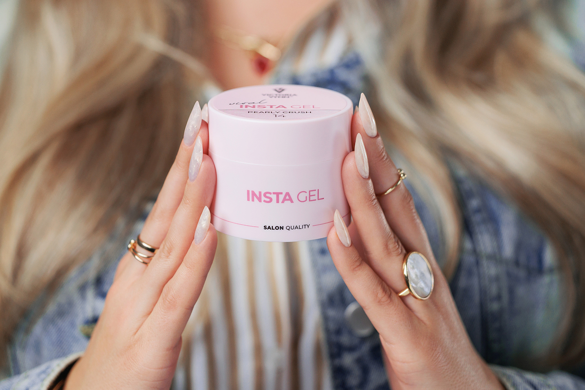 INSTA GEL Victoria Vynn i manicure w jasnych odcieniach