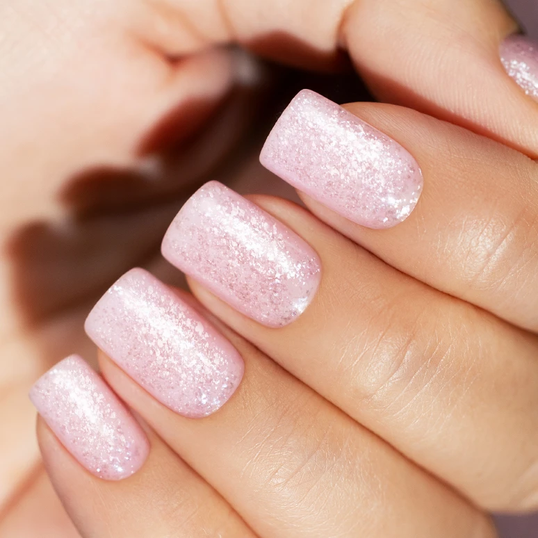 Stylizacja GEL POLISH 477 Pink a'Colada z kolekcji Midnight Spritz