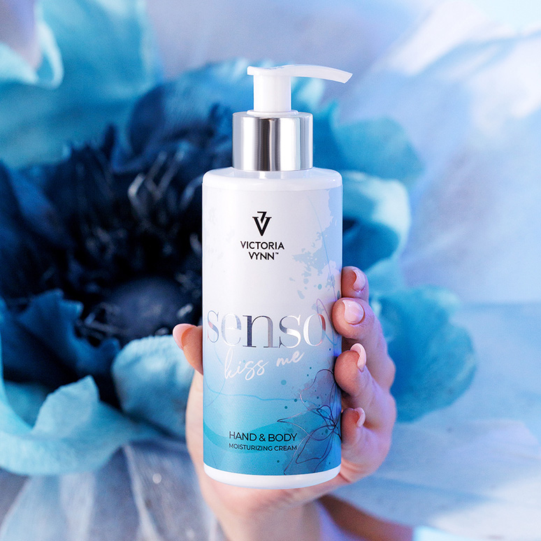 Krem do dłoni i ciała Kiss Me 250 ml SENSO VICTORIA VYNN